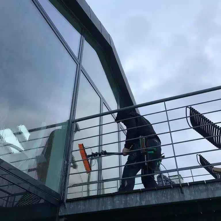 Vinduesvask store glaspartier privat